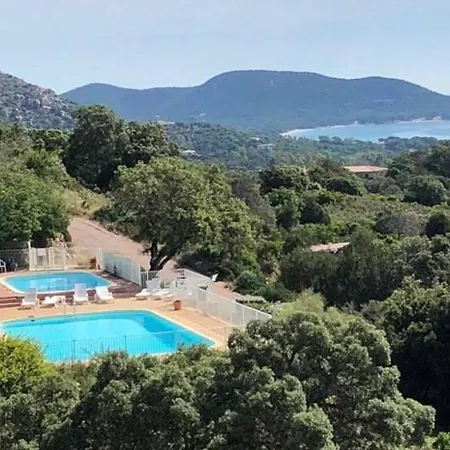 Avec Vue Exceptionnelle à Palombaggia Hébergement de vacances Porto-Vecchio (Corsica)