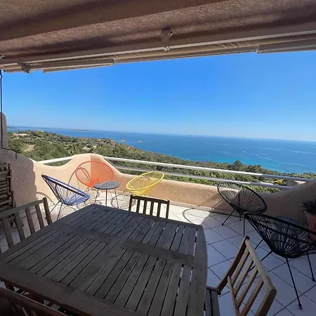 Hébergement de vacances Avec Vue Exceptionnelle à Palombaggia *