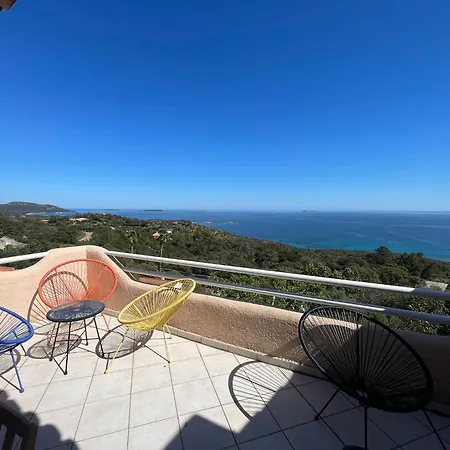 Avec Vue Exceptionnelle à Palombaggia Hébergement de vacances Porto-Vecchio (Corsica)
